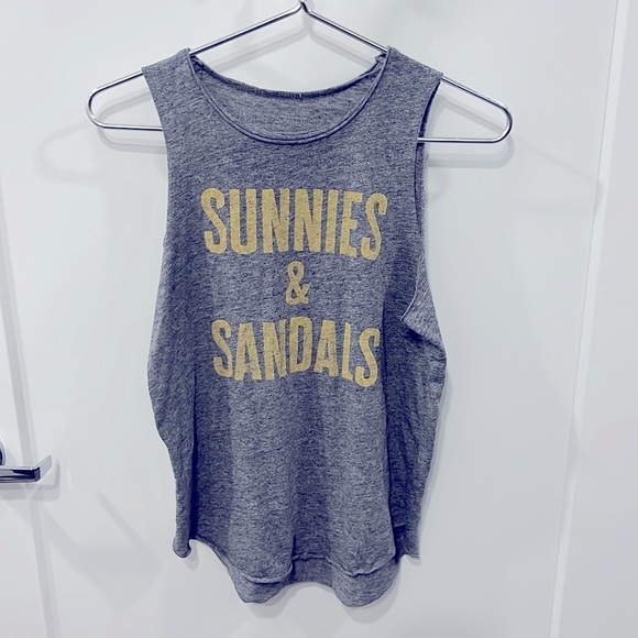 Women’s Grey Athletic Top | Loose Fit | ‘Sunnies and Sandals’ | Breathable & Cut - Picture 1 of 4